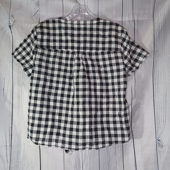 J.Crew Factory black and white plaid button-down v-neck tie front Cropped top - Picture 8 of 11
